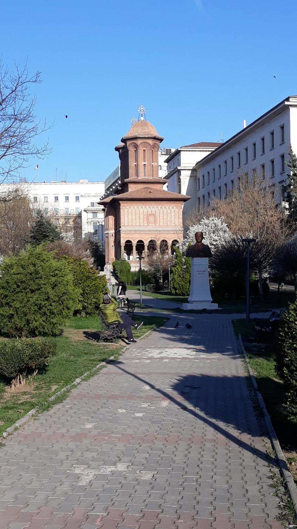 The Best Location Accommodation Букурещ Екстериор снимка
